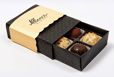 Картонные коробки для шоколадных конфет ручной работы, с картонным шубером, спечатью логотипа